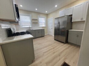 24 Harlem St in Boston, MA - Building Photo - Building Photo