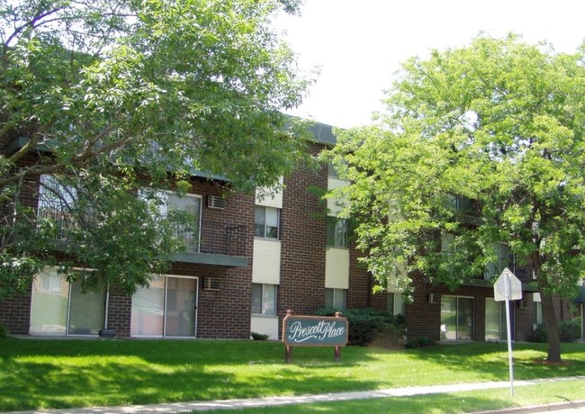 Prescott Place in Madison, WI - Foto de edificio - Building Photo