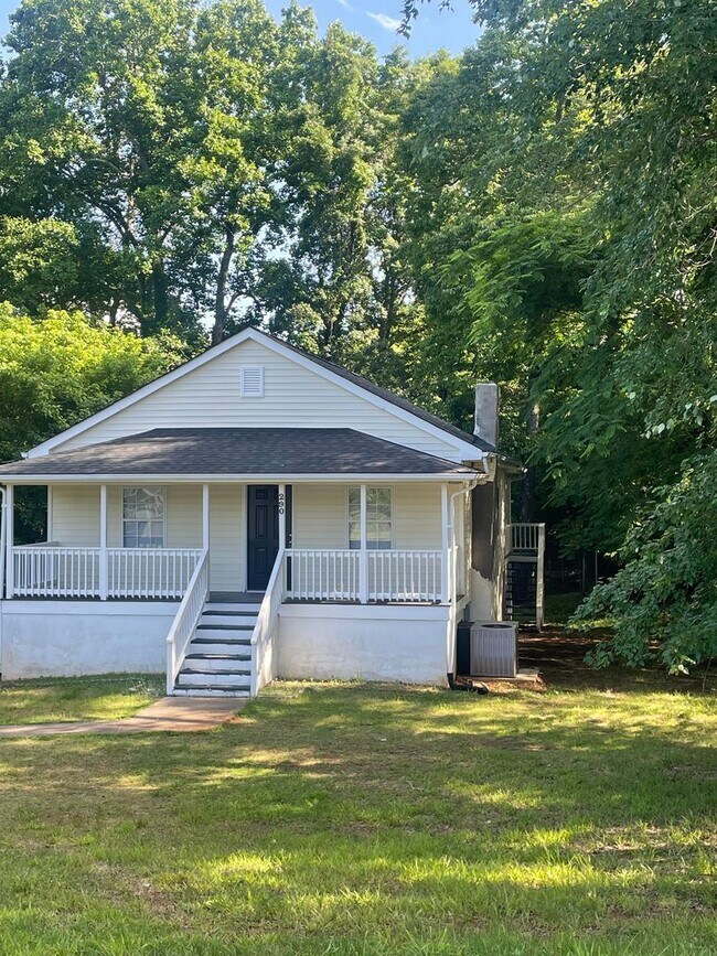 property at 290 Hialeah Ct