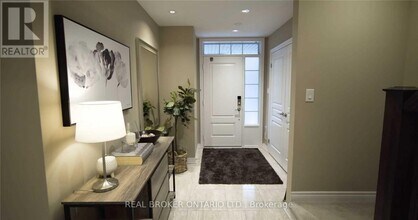 3102 Biltmore Common in Oakville, ON - Building Photo - Building Photo