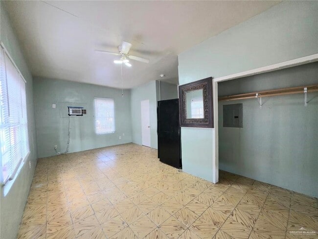 518 W U.S. Hwy 83 in Pharr, TX - Building Photo - Building Photo