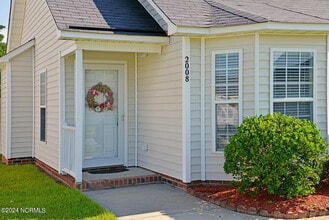 2008 Penncross Dr in Greenville, NC - Building Photo - Building Photo