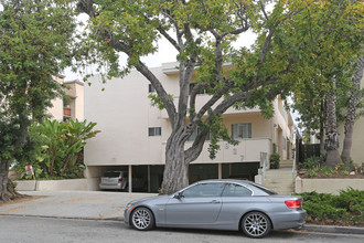 827 10th St in Santa Monica, CA - Building Photo - Building Photo