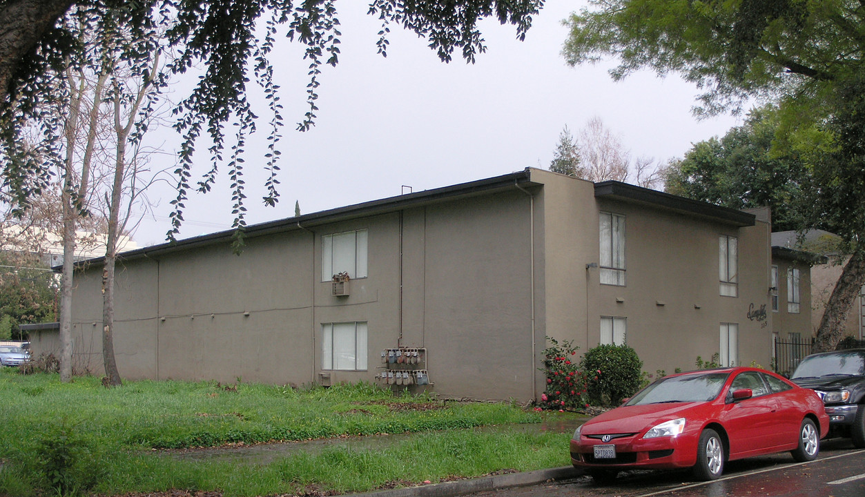 315 T St in Sacramento, CA - Building Photo