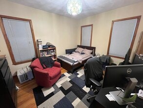 37 Hancock St, Unit 2 in Somerville, MA - Building Photo - Building Photo