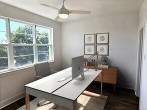 13325 Bee St in Farmers Branch, TX - Building Photo - Building Photo