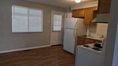 7481 Rob St NW in Massillon, OH - Building Photo - Building Photo