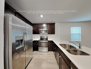 1338 Mosely Cir in Dallas, TX - Building Photo - Building Photo