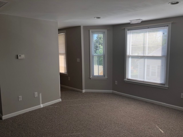 99 Orleans St, Unit B in Lowell, MA - Foto de edificio - Building Photo