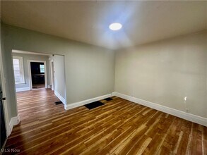 251 Arch St in Akron, OH - Building Photo - Building Photo