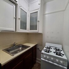 834 W Fullerton Ave-Unit -17 in Chicago, IL - Foto de edificio - Building Photo