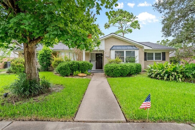 property at 5322 Rutherglenn Dr