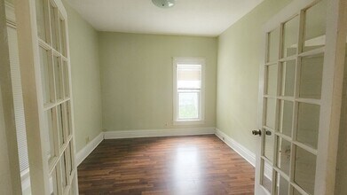 1831 Logan Ave in Des Moines, IA - Building Photo - Building Photo