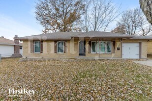 716 SW Williams St in Lee's Summit, MO - Building Photo