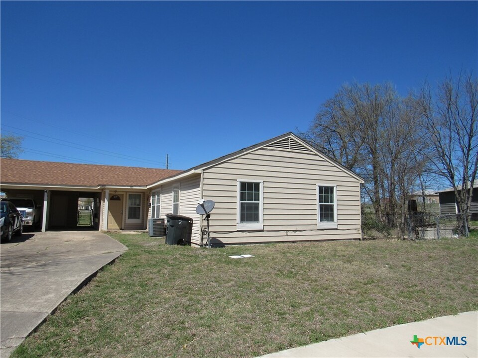 1815 Fairview Dr in Killeen, TX - Building Photo