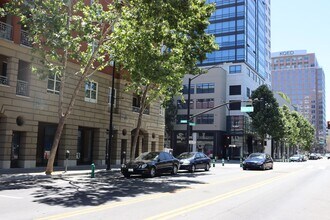 130 E San Fernando St in San Jose, CA - Building Photo - Building Photo