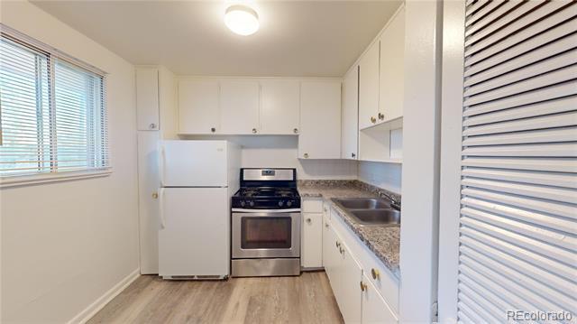 1251 Upham St in Lakewood, CO - Building Photo - Building Photo