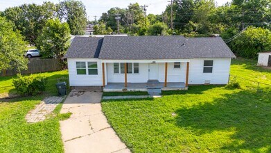 4000 Woodside Dr in Midwest City, OK - Building Photo - Building Photo