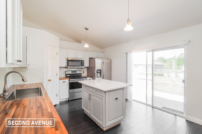 property at 4611 SW Dateland St