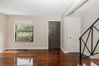 640 Blenheim Rd in Columbus, OH - Building Photo - Building Photo