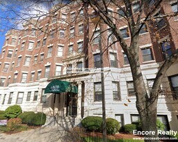 17-19 Washington St. Unit 507, Unit 507 in Malden, MA - Building Photo