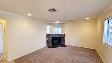 6729 W Charleston Blvd-Unit -#2 - File 1098 in Las Vegas, NV - Building Photo - Building Photo