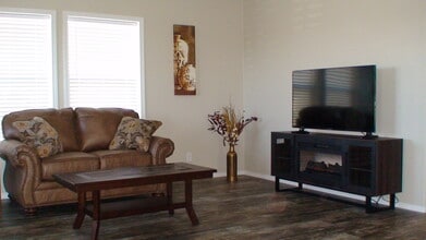 624 Rodeo Rd in Williams, AZ - Building Photo - Building Photo