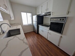 520 Hayworth Ave in Los Angeles, CA - Building Photo - Building Photo