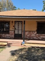 2211 E Lafayette St in Stockton, CA - Building Photo