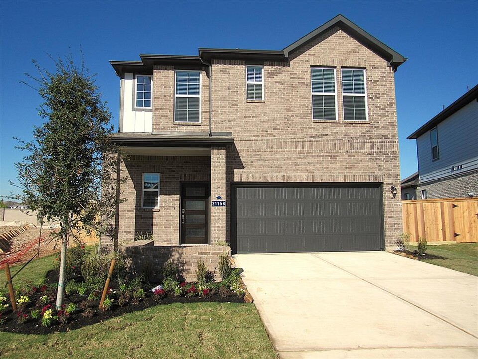 21158 Staked Plains Dr in Cypress, TX - Building Photo