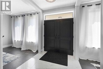 23 Belleview Dr in Kingsville, ON - Building Photo - Building Photo