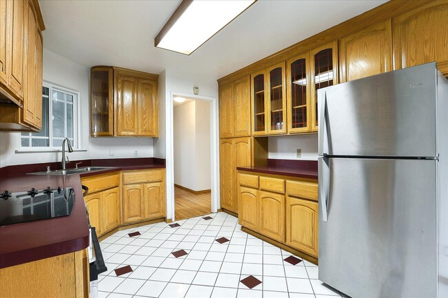3572 Geneva Dr in Santa Clara, CA - Building Photo - Building Photo