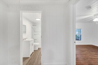 1232 TARATINE Dr in Winter Garden, FL - Building Photo - Building Photo