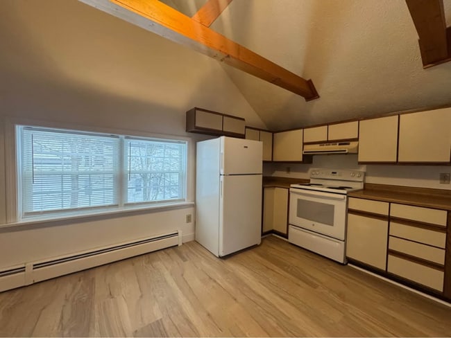 73 High St in South Portland, ME - Building Photo - Building Photo