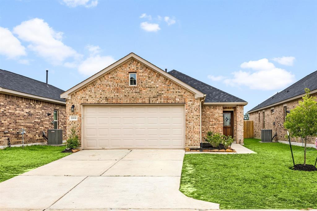 22630 Rosebush Hl Rd in Tomball, TX - Building Photo