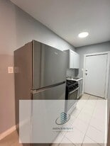 348 W 74th St in Chicago, IL - Building Photo