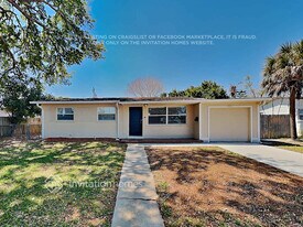 608 Westchester Ave in Melbourne, FL - Building Photo