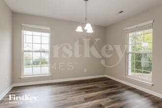 8249 Hornwood Ct in Charlotte, NC - Foto de edificio - Building Photo