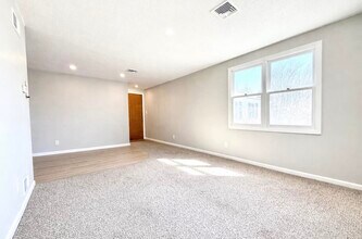 1063 Tacoma St in New Bedford, MA - Building Photo - Building Photo