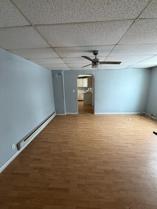 500 E Front St, Unit 1 in Larimore, ND - Foto de edificio