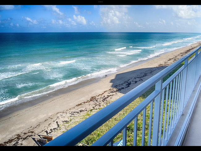 9600 S Ocean Dr, Unit 904 in Jensen Beach, FL - Foto de edificio - Building Photo