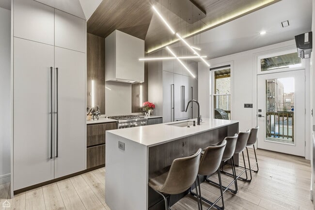 property at 1236 N Cleaver St