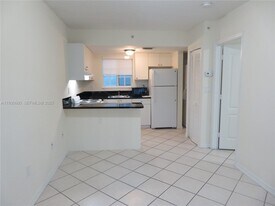 3090 Bird Ave in Miami, FL - Building Photo