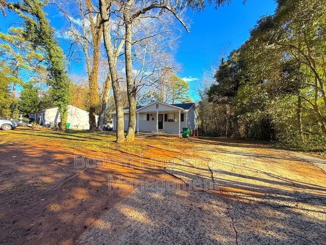 property at 2719 Thornton Rd