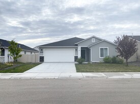 19558 Nanticoke Ave in Caldwell, ID - Building Photo