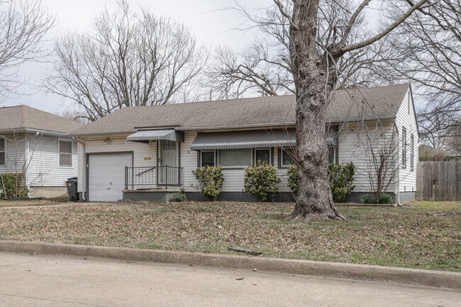 3307 S Louisville Ave in Tulsa, OK - Building Photo - Building Photo