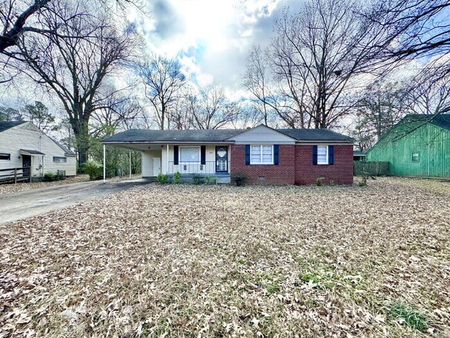 1051 Mosby Rd in Memphis, TN - Building Photo - Building Photo