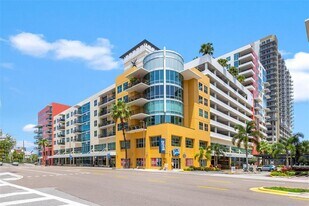 1208 E Kennedy Blvd in Tampa, FL - Building Photo