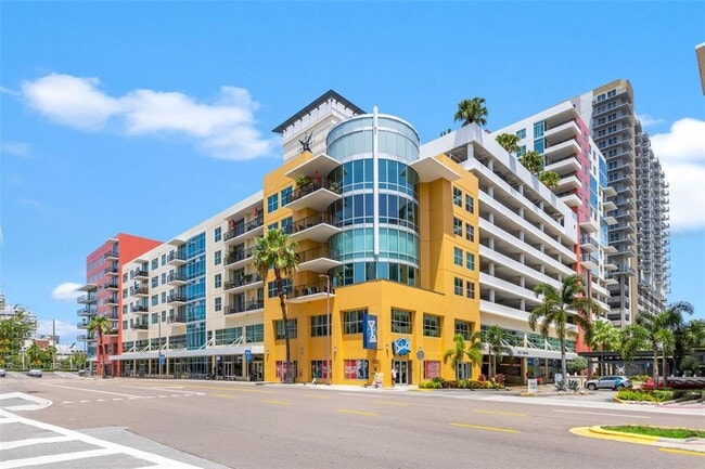 property at 1208 E Kennedy Blvd