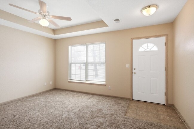 400 NE 6th St in Oak Grove, MO - Building Photo - Building Photo